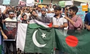 پہلگام فالس فلیگ کے خلاف بنگلہ دیشی عوام نے پاکستان کے حق میں ریلی نکالی