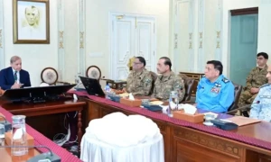 وزیراعظم کی زیر صدارت اجلاس: بھارتی جارحیت پر بھرپور جوابی کارروائیاں جاری رکھنے کا فیصلہ