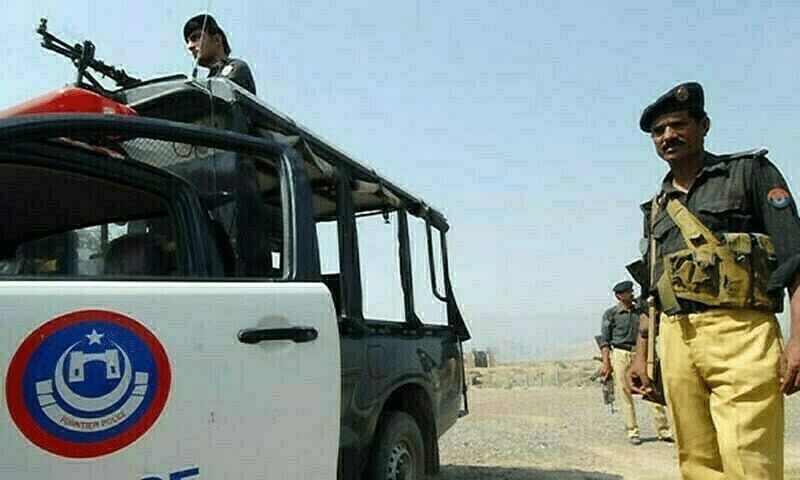 پشاور میں پولیس موبائل کے قریب دھماکا، سب انسپکٹر سمیت 2 اہلکار شہید