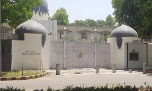 بھارت کا پاکستانی ہائی کمیشن کے اہلکار کو ناپسندیدہ شخصیت قرار دے کر ملک چھوڑنے کا حکم