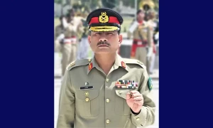 فیلڈ مارشل کے رینک کے ساتھ آرمی چیف کی تصویر سامنے آگئی