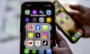 Texas advances sweeping ban on social media for minors