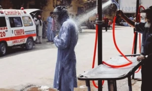 کراچی میں شدید گرمی کا راج، پارہ 41 ڈگری تک جانے کا امکان