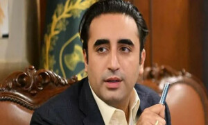بلاول بھٹو کی قیادت میں سفارتی وفد لندن پہنچ گیا