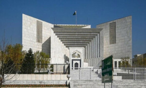 سپریم کورٹ ججز کا بیرون ملک سفر چیف جسٹس کی اجازت سے مشروط