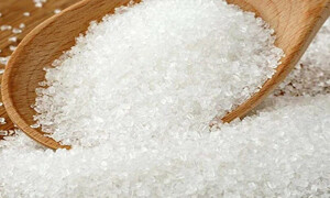 پشاور میں عوام اور دکانداروں نے چینی کی قیمت میں اضافہ مسترد کردیا