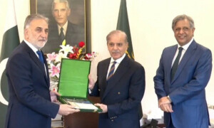 کرپشن اور بد عنوانی کا خاتمہ اولین ترجیحات میں شامل ہیں، وزیراعظم کی چیئرمین نیب سے گفتگو