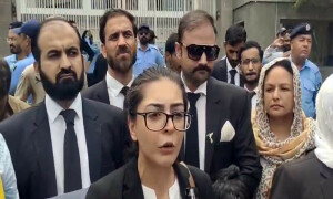 اسلام آباد ہائیکورٹ کے باہر لاپتہ افراد کے لواحقین کا احتجاج، انصاف کی دہائی