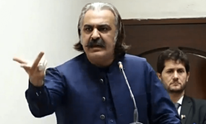 علی امین گنڈاپور نے اپنی سوشل میڈیا ٹیم کی کلاس لے لی، مؤثر بیانیہ نہ بنانے پر برہم
