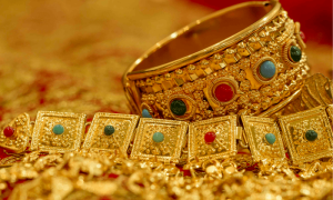 Gold prices soar for second straight day, up by over Rs6,000
