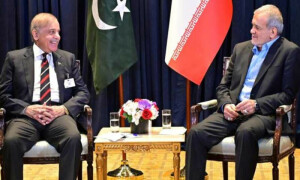وزیراعظم سے ایرانی صدر کی ملاقات، دوطرفہ تعاون اور علاقائی امور پر گفتگو