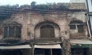 راولپنڈی میں 86 مخدوش عمارتیں خطرناک قرار، فوری خالی کروانے کا حکم