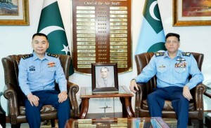 Chinese defense delegation calls on Pakistan Air Chief Marshal