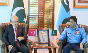 Turkish minister meets PAF chief, discusses defence collaboration