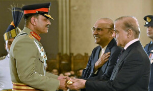 وزیراعظم کی صدر زرداری کے استعفے اور آرمی چیف کے صدارتی عزائم کی خبروں کی سختی سے تردید