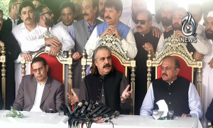 ’90 دن کل سے شروع ہوگئے‘: پی ٹی آئی کا عمران خان کی رہائی کیلئے تحریک باقاعدہ شروع کرنے کا اعلان