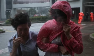 Typhoon Wipha prompts top storm warning in Hong Kong
