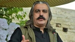 پشاور ہائیکورٹ نے پولیس کا علی امین گنڈاپور کی گرفتاری سے روک دیا