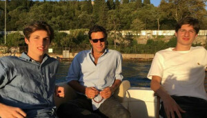 عمران خان نے اپنے دونوں بیٹوں کو پاکستان آنے سے روک دیا