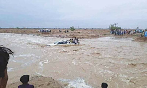 بارشوں کا قہر! حسن ابدال میں گاڑی نالے کی نذر، 4 خواتین جاں بحق، 5 کو بچا لیا گیا
