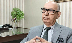 پی ٹی آئی کے تمام کارڈز ناکام ہوچکے، اب صرف ناکامی کارڈ بچا ہے، عرفان صدیقی