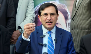 پی ٹی آئی کی 14 اگست کو ملک گیر مظاہروں پر مشاورت، سپریم کورٹ کے باہر احتجاج کا فیصلہ