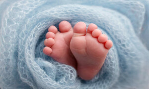 بھارت میں سروگیسی اور بچوں کی اسمگلنگ کا بڑا اسکینڈل بے نقاب