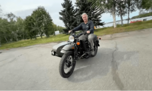 Putin gifts motorcycle to Alaskan man during Anchorage summit with Trump