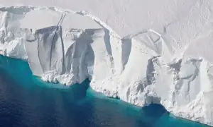 Scientists warn of irreversible consequences from rapid loss of Antarctic sea ice