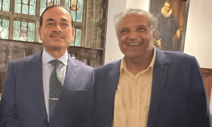 سہیل وڑائچ کا کالم اور آرمی چیف کے انٹرویو کی تردید، معاملہ کیا ہے؟