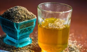 موسمِ برسات میں زیرہ پانی کا استعمال کیوں ضروری ہے؟ موسمِ برسات میں زیرہ پانی کا استعمال کیوں ضروری ہے؟