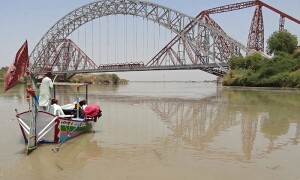 پنجاب میں سیلاب سے تباہی، سندھ کتنا تیار ہے؟