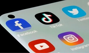 جنوبی ایشیائی ملک کا فیس بک سمیت کئی پلیٹ فارمز بند کرنے کا اعلان