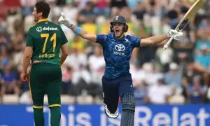 England crush South Africa by record 342 runs in third ODI
