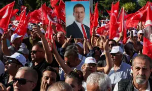 Turkey court delays ruling on opposition leader amid political crisis