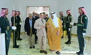 PM Shehbaz departs for London after concluding visit to Saudi Arabia