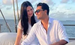 Katrina Kaif, Vicky Kaushal confirm expecting first child together