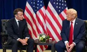 Macron stuck in NYC traffic, calls Trump during motorcade delay