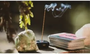 ’روزانہ اگربتی جلانا سگریٹ نوشی کرنے کے برابر ہے‘ ’روزانہ اگربتی جلانا سگریٹ نوشی کرنے کے برابر ہے‘