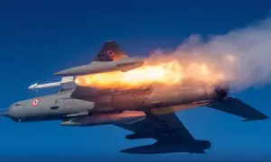 پاک فضائیہ کے سامنے ہزیمت اٹھانے والے &rsquo;اُڑتے تابوت&lsquo; مگ-21 طیاروں کو بھارت نے گراؤنڈ کردیا