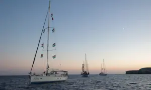 Israeli forces block Global Sumud Flotilla off the coast of Gaza, communications cut