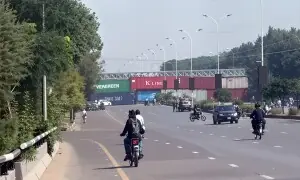 اسلام آباد اور راولپنڈی میں تیسرے روز بھی سڑکیں بند، سیکیورٹی کے سخت انتظامات