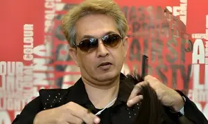 بولی وُڈ کے معروف ہیئر اسٹائلسٹ پر 32 مقدمات درج، وجہ کیا ہے؟