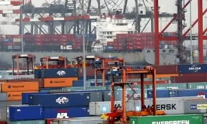 پاکستان نے افغان ٹرانزٹ کارگو کی آمدورفت روک دی: ٹرمینلز کو تمام کنٹینرز خالی کرنے کا حکم