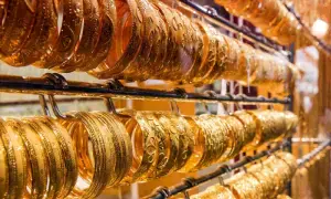 Gold price corrects sharply in Pakistan after record surge