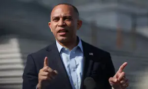 Hakeem Jeffries endorses Mamdani in NY mayor’s race Hakeem Jeffries endorses Mamdani in NY mayor’s race