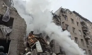 روس نے یوکرین پر دوبارہ میزائل اور ڈرون برسا دیے، ڈیم پر بھی بمباری روس نے یوکرین پر دوبارہ میزائل اور ڈرون برسا دیے، ڈیم پر بھی بمباری