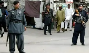 بلوچستان کے علاقے کچھی باگ ناڑی میں مسلح افراد کا تھانے پر حملہ، انسپکٹر جاں بحق بلوچستان کے علاقے کچھی باگ ناڑی میں مسلح افراد کا تھانے پر حملہ، انسپکٹر جاں بحق
