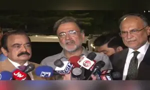 آزاد کشمیر میں تحریکِ عدم اعتماد پر مسلم لیگ ن کا پیپلز پارٹی کی حمایت کا اعلان آزاد کشمیر میں تحریکِ عدم اعتماد پر مسلم لیگ ن کا پیپلز پارٹی کی حمایت کا اعلان