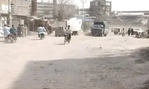 ’سڑکیں ٹوٹی پھوٹی، چالان یورپ والے‘: کراچی میں ای چالان شروع ہونے پر عوام برہم ’سڑکیں ٹوٹی پھوٹی، چالان یورپ والے‘: کراچی میں ای چالان شروع ہونے پر عوام برہم